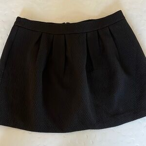 New - NWOT Hinge Black Pleated Skirt Size L